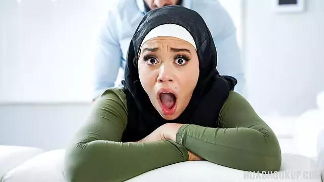 Muslim babe Willow Ryder is riding and orgasmic as well